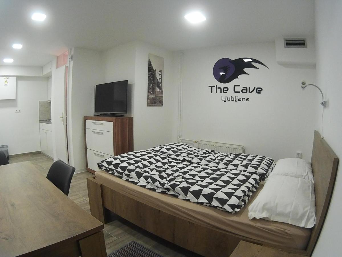 Ferienwohnung The Cave Laibach Exterior foto